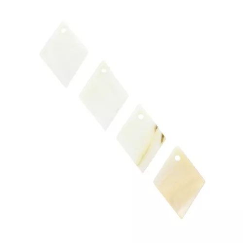 20x14mm Mother-of-pearl rhombus sequins - Natural x4
