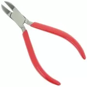 Cutting pliers