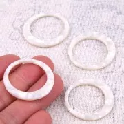 33.5mm Round hollowed out acetate spacer/pendant - Tortoiseshell - Pearl White x1