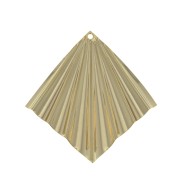 42x39mm Rhombus pleated effect pendant - Gold Plated x1
