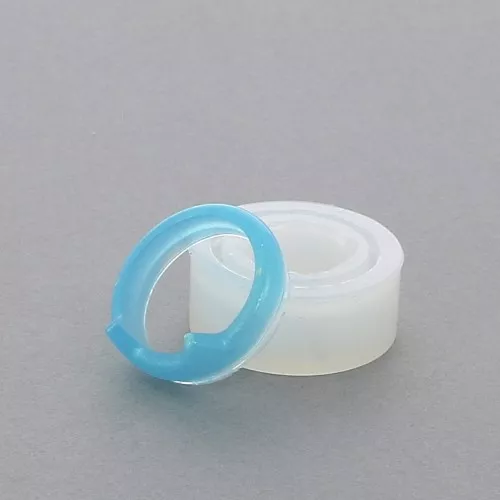 Silicone mold for resin cat rings - Size 53 x1