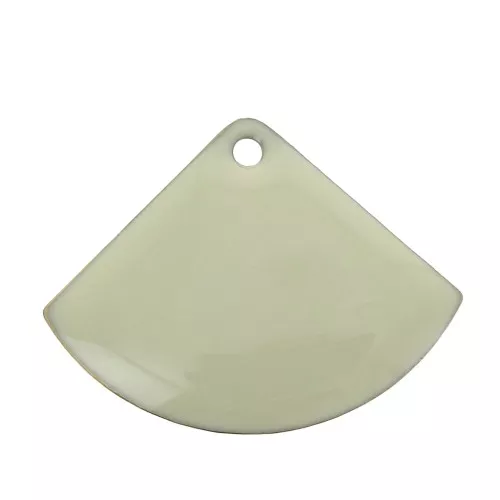 15x20mm Epoxy resin fan-shaped sequin - Cream x4