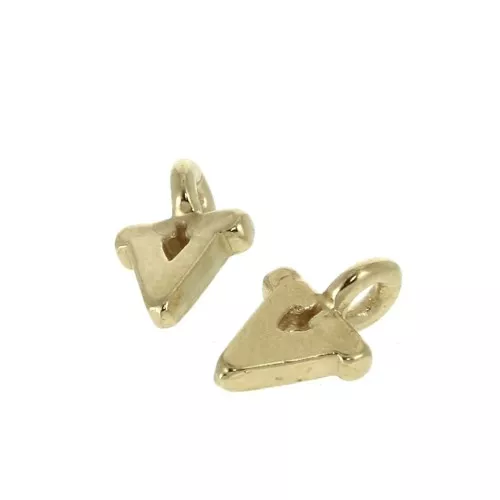 8mm Alphabet letter charm with closed ring - V - Gold plated 3 micron x1