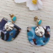 11.5x9mm Epoxy resin round earstuds with ring - Fine Gold Plated - Ivory x2