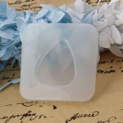 Rounded triangle silicone mold for making resin cabochons x1