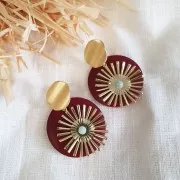 30mm Round Stained Wood Pendant - Red x1