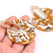 57x44mm Tortoiseshell Pendant - Design earrings - Ochre - White x1