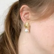 12mm PureCrystal 5841 irregular Baroque Pearl - Cream Pearl x1