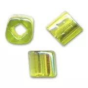 Cubes Toho 4mm TC-04-164 - Trans-Rainbow Lime Green