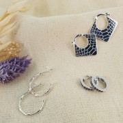 24x25mm 925 Sterling Silver rhombus hoop earrings with snake pattern x2