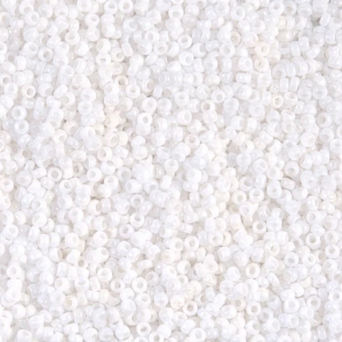 Miyuki Seed beads 15/0 402 - White x100g