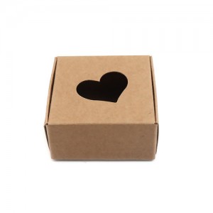 5.5x5.5x2.5cm Self-assembly cardboard gift box with heart pattern - Kraft x1