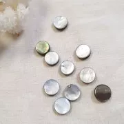 10mm Flat mother-of-pearl tinted puck bead - Grey x1