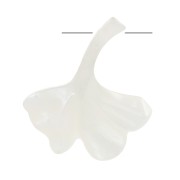 17x15mm Mother-of-pearl Ginkgo leaf bead - Natural x1|raw }}