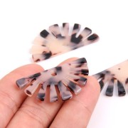 19x38mm Half-sun acetate Pendant - Tortoise shell - Beige - Black x1