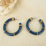 41mm Thick opaque resin round wire hoop earrings - Marbled Blue x2