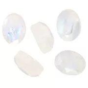 8x6mm Faceted oval cabochon - Moonstone x1