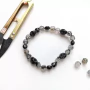 8x6mm Dyed skull bead - imitation Howlite - Brown x1