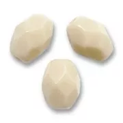 Faceted Olives 6x4 mm Opaque Beige x25