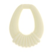 30x24mm Hollowed out and worked drop pendant in opaque resin - Unbleached x1