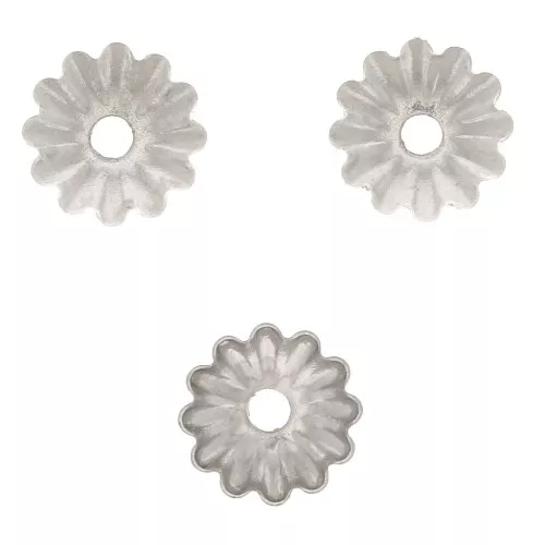 5.5mm Stainless steel 304 Worked flower bead caps x10