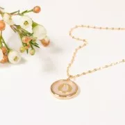 19x17mm Round mother-of-pearl pendant - Letter K - 3 microns gold plated x1