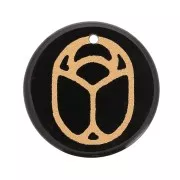 15mm Round flat pendant - engraved beetle - by Perles & Co - Black Onyx x1