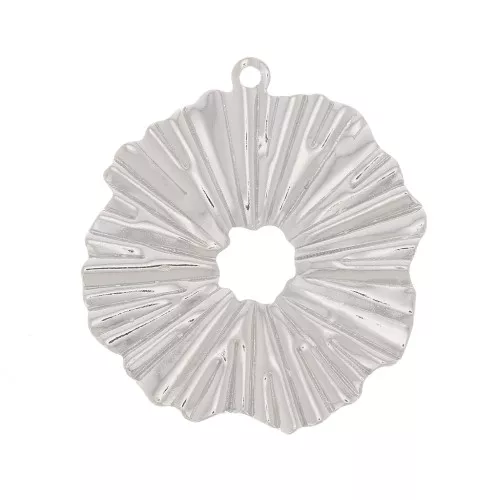 19x17mm Round irregular openwork pendant with pleated effect - Rhodium Tone x1