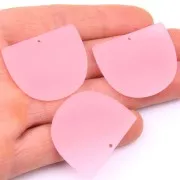 29x34mm Half-moon pendant in matt acetate - Rose clair x1