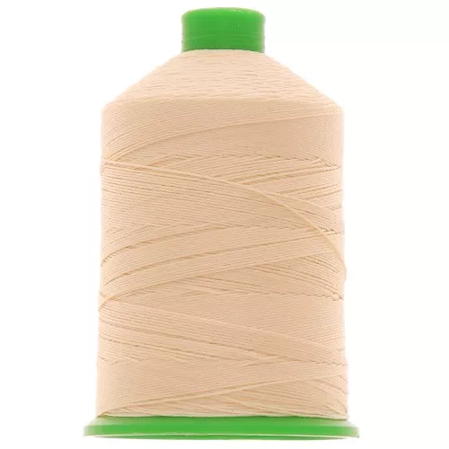 Vega polyester yarn size 30 - Vanilla n°713 x450m