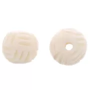 13mm Round engraved bone beads - Natural x4
