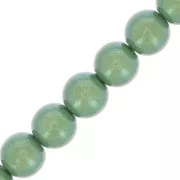 4mm Preciosa Pearls - Round Maxima - Pearlescent Green x30