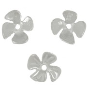 8mm worked Flower bead cap - Fine silver plating x1