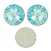PureCrystal stick-on rhinestones 3mm Light Turquoise x36|raw }}