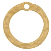 13mm Hammered hollow circle charm - 3 microns gold plated x1|raw }}