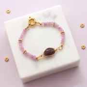 14x10mm Oval engraved scarab bead in gemstone - Amethyst x1