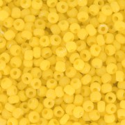 Charlottes Preciosa 15/0 - Opaque Yellow x10g|raw }}