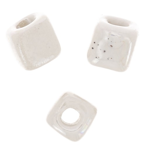 5mm Ceramic cube beads - Iridescent white x5