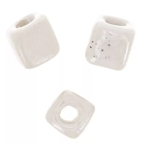 5mm Ceramic cube beads - Iridescent white x5