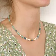 5mm Ceramic cube beads - Light blue iridescent x5