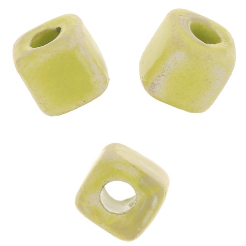 5mm Ceramic cube beads - Iridescent marbled light green x5