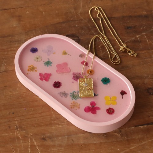 17.5x9cm Silicone mould to make an oval resin tray x1