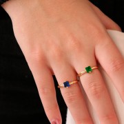 Fine adjustable ring with square zirconium oxide - Gold - Emerald x1