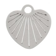10mm 304 stainless steel striated heart charm x1|raw }}