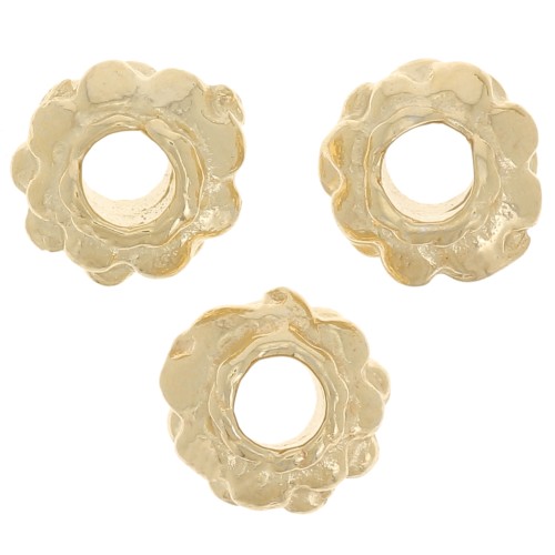 5mm Flattened Round Flower Beads - Fine Gold plated x10