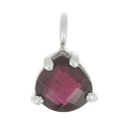 10x7mm 925 St. Silver faceted triangle Pendant with claw setting - Garnet x1