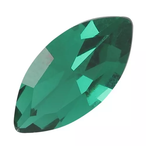 10x5mm Aurora A4200 navette cabochon - Emerald x1