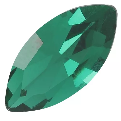 15x7mm Aurora A4200 navette cabochon - Emerald x1