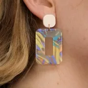 15mm Rounded square acrylic earstuds - Cream x2