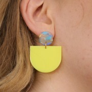 29x33mm Half moon pendant in opaque acrylic - Neon yellow x1